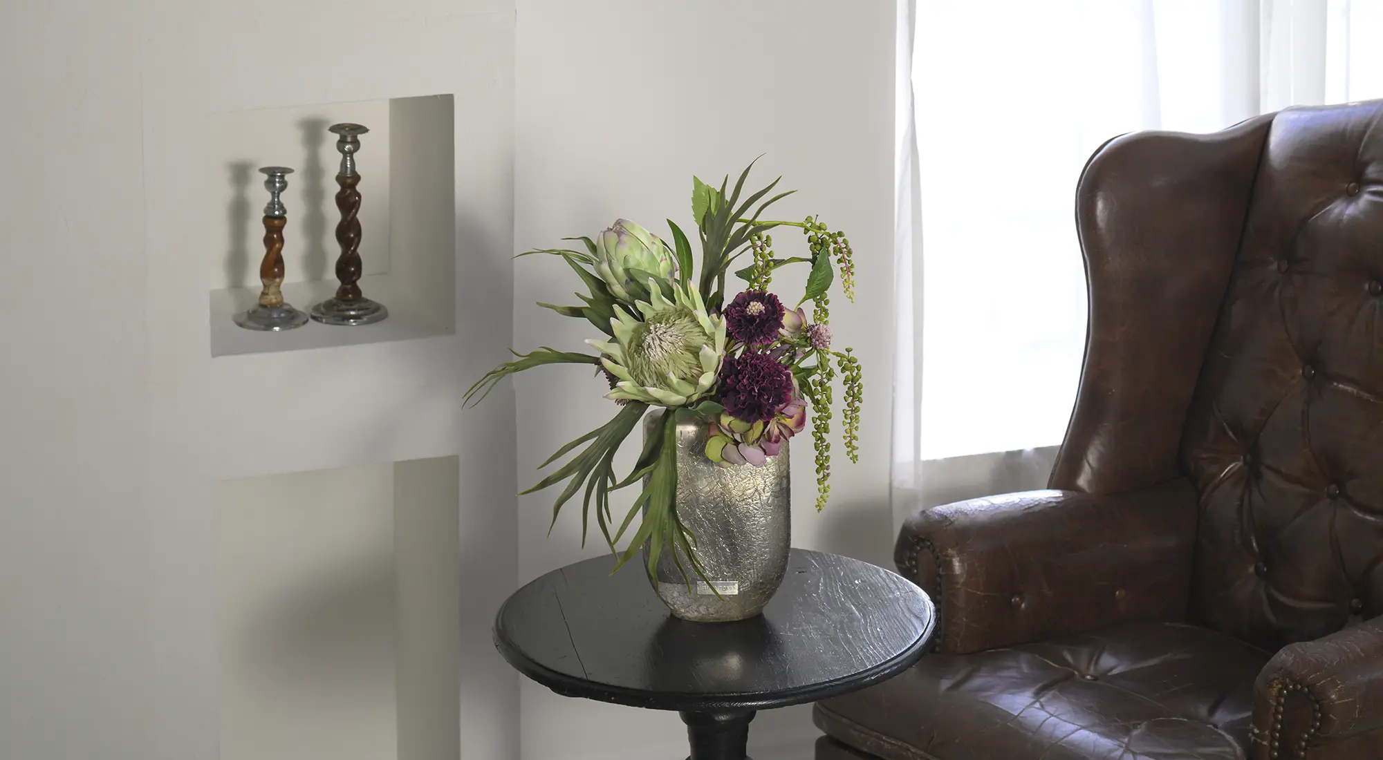 キングプロテア＆スカビオサ2L25