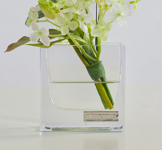 お水に活けているようなリアルな演出