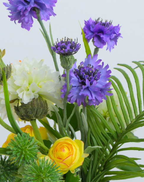 CORNFLOWER AND RANUNCULUS