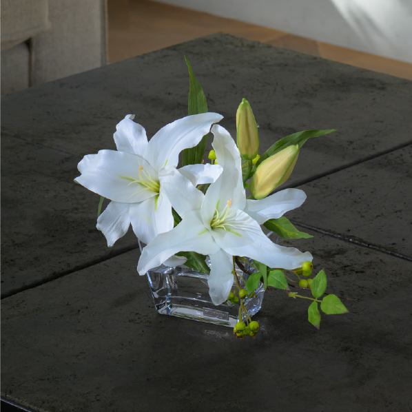 アーティフィシャルフラワーなら香りも花粉もないので、香りが苦手な方でもお花を楽しむことが出来ます。